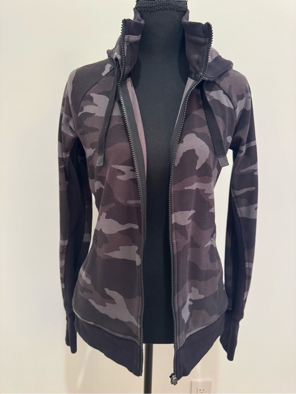 Athleta, small Camo Zip-Up Hoodie Jacket - Black/Grey